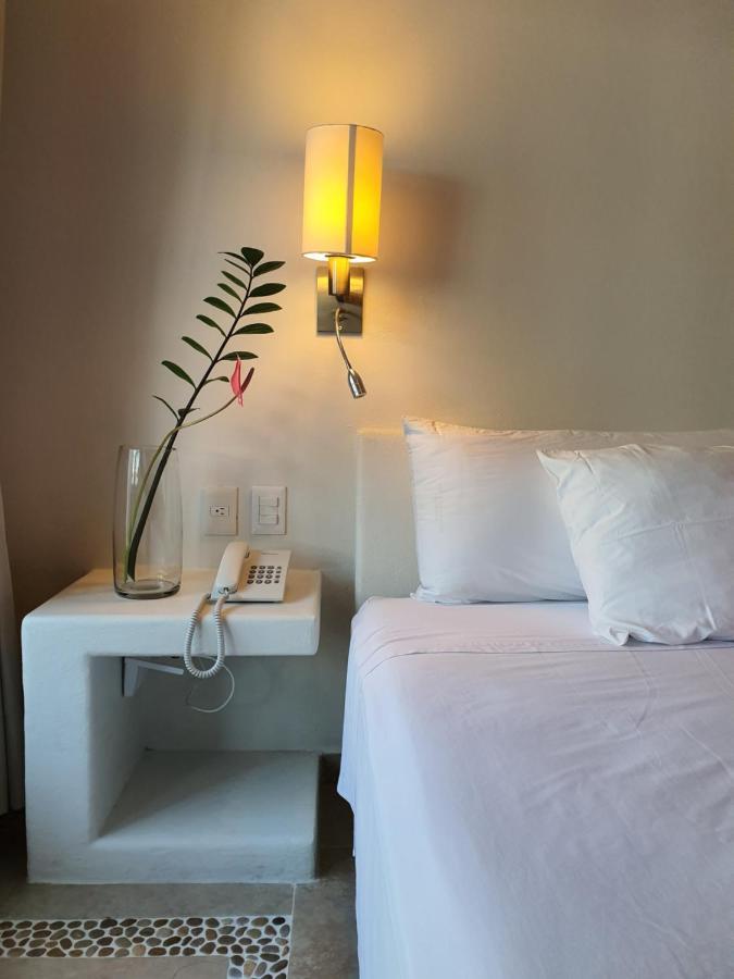 Lydmar Boutique Hotel ซีฮัวตาเนโค ภายนอก รูปภาพ