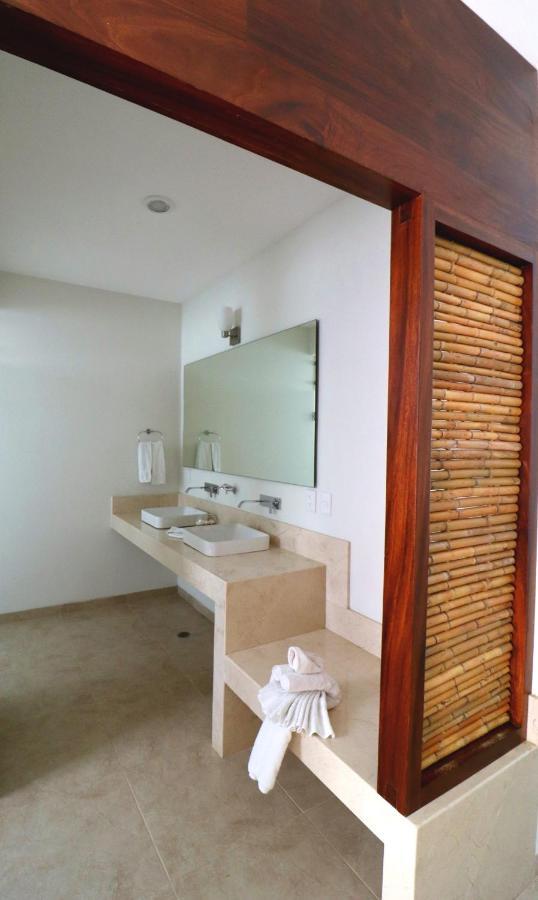 Lydmar Boutique Hotel ซีฮัวตาเนโค ภายนอก รูปภาพ